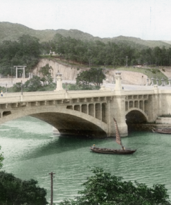 Alternative view of 紙上明治村1+2合購優惠(含聚珍獨家明治橋上色海報) ｜ 凌宗魁著