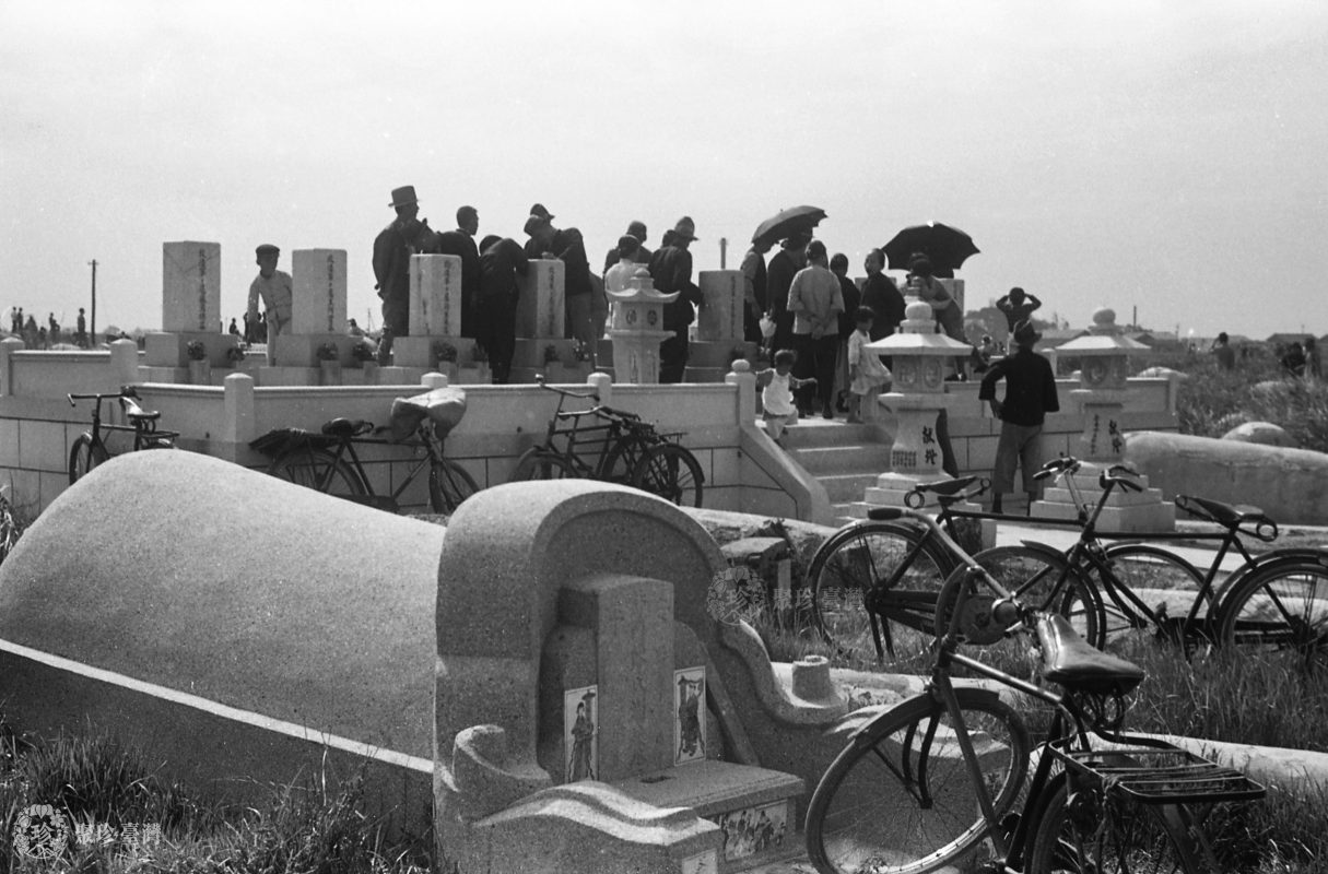 旧日本軍 無線電信 徽章 皇記2602年 電信術練習生 第六