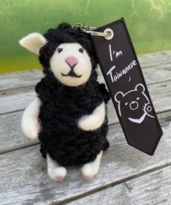 蠢羊羊毛氈娃娃+臺灣黑熊飛行飄帶 合購優惠