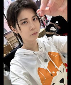 蠢羊吊起來 壓克力吊飾